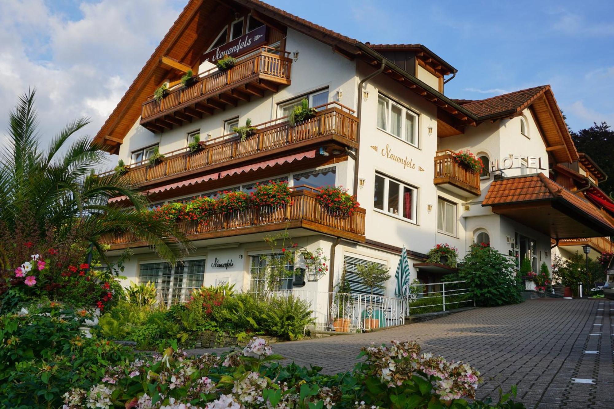 Hotel Neuenfels 바덴바일러 외부 사진